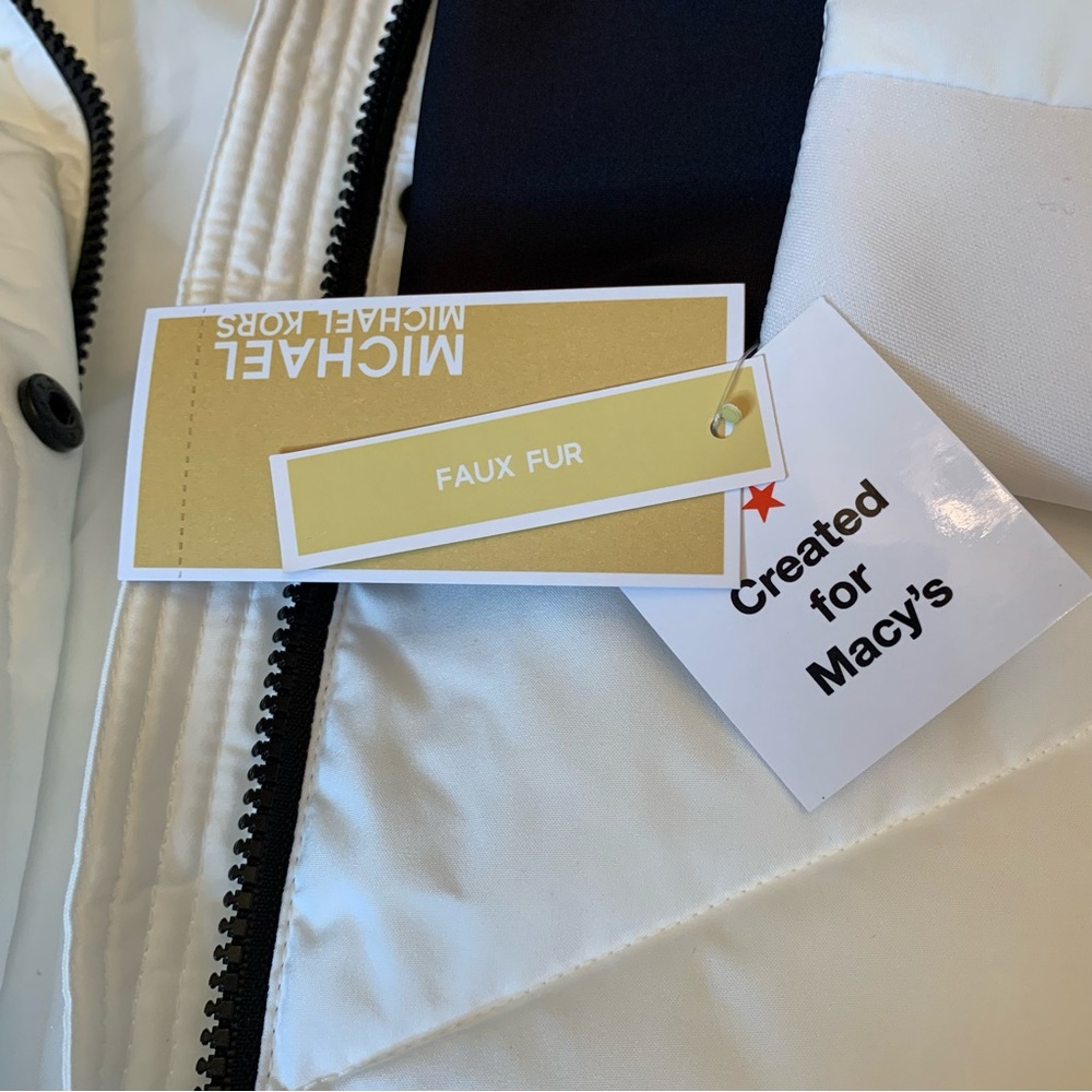 🌷HP🌷❤️🌟Price Drop🌟❤️Michael Kors Snowy White Puffer with Black Faux Fur Trim - Picture 7 of 16